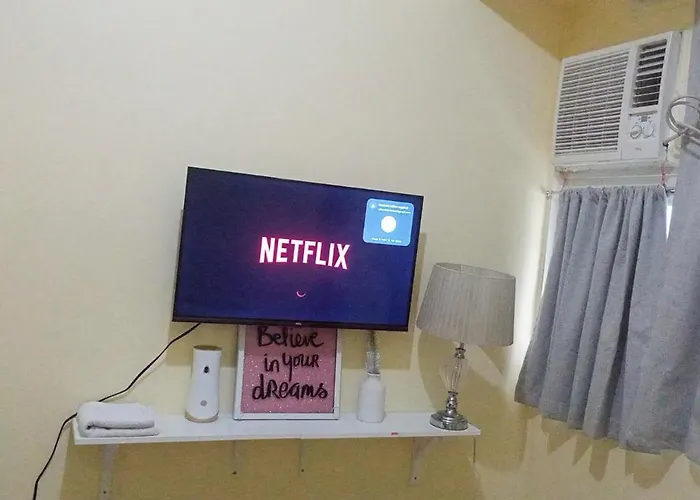 Apartment Urban Deca Tower At Mandaluyong *